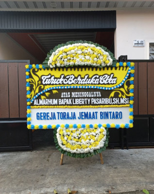 Papan Bunga Duka di Gilingan