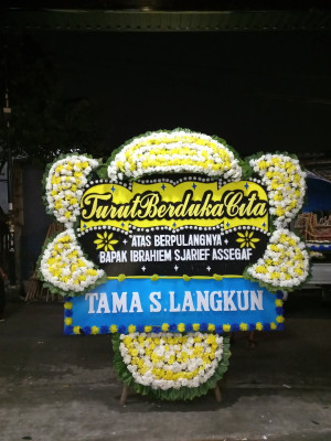 Papan Bunga Duka di Gilingan